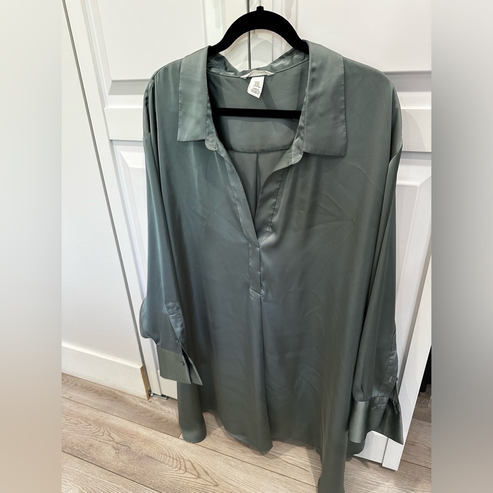 H&M Long Silk Teal Top 3x
